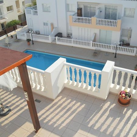 Kapparis Penthouse Lejlighed Paralimni Eksteriør billede