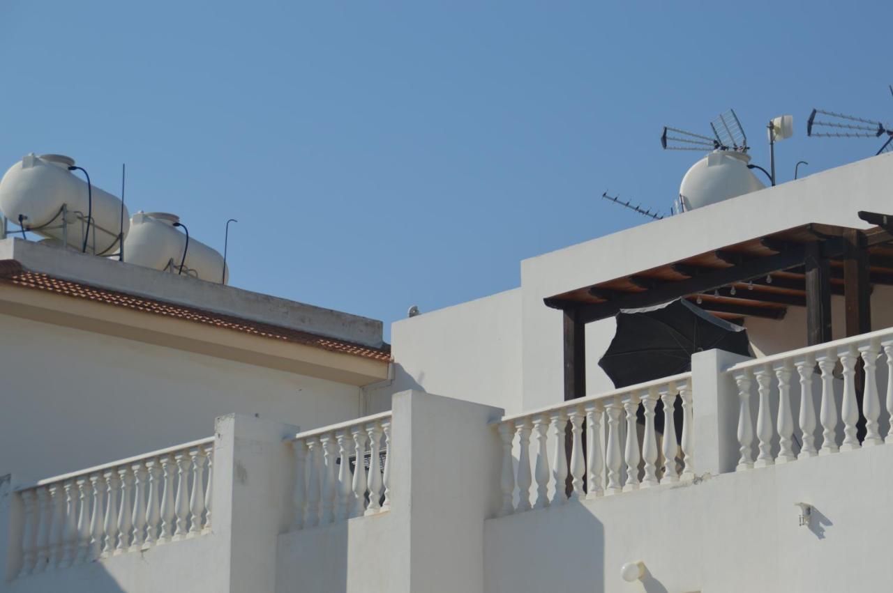 Kapparis Penthouse Lejlighed Paralimni Eksteriør billede